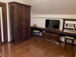 Виллы Hostynnyy Dvir Apartament Hotel Славское Вилла с 2 спальнями-47